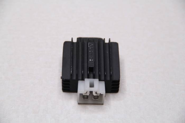 Реле регулятор YX140 (W063)