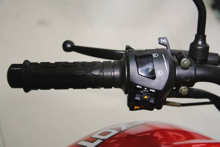 Мотоцикл дорожный ROCKOT SPECTRUM 150 (красный глянцевый, ЭПТС) MSD