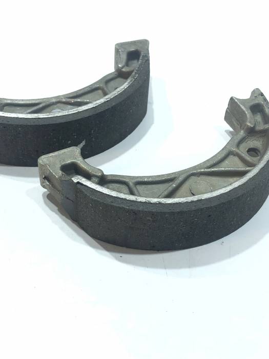 Колодки стояночного тормоза 600 gt