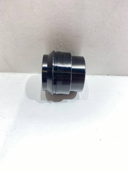 Втулка оси переднего колеса ROCKOT R11/X300 (алюминий)