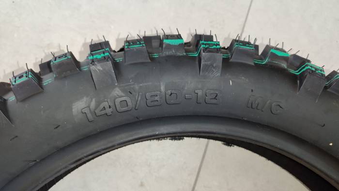 Покрышка задняя FLYING HORSE 140/80-18