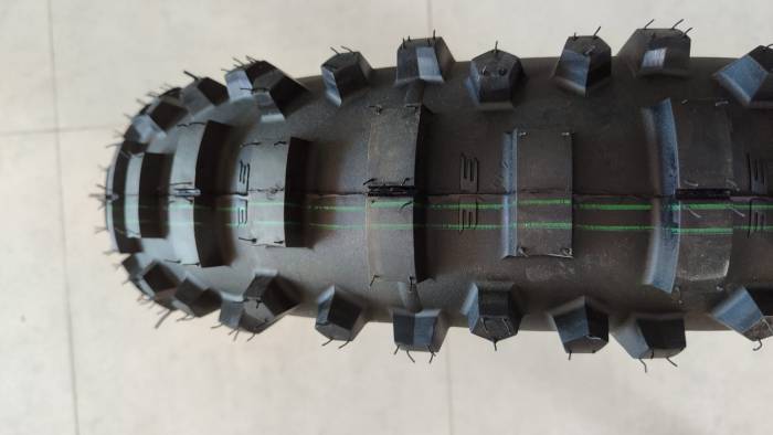 Покрышка задняя GUMM TIRE SUPER SOFT TIRE 140/80-18 TT